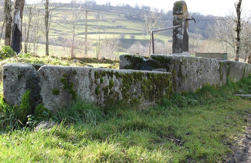 Dienne Cottage | HIKING, FISHING AT THE FOOT OF Puy Mary, in the Monts du CANTAL