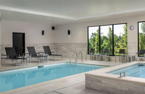 Bozeman House | Hiking or Sledding at Peets Hill/Burke Park! Kitchen, Pool, Pet-Friendly!