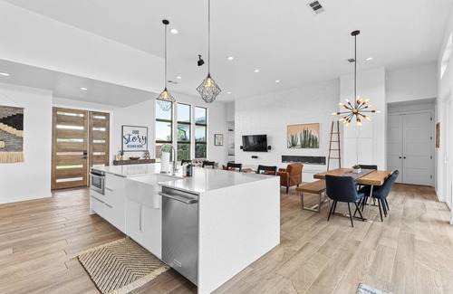 Liberty Hill House | Hill Country getaway with upscale finishes, 4BR/2BA, pool, spa & outdoor kitchen. Relax in 2,342 sq ft of comfort, enjoy family-friendly amenities, and explore nearby wineries, breweries & Texas Hill Country gems.