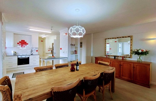 Plettenberg Bay Apartment | Hill House Holiday | Back-up Power, Sea Views