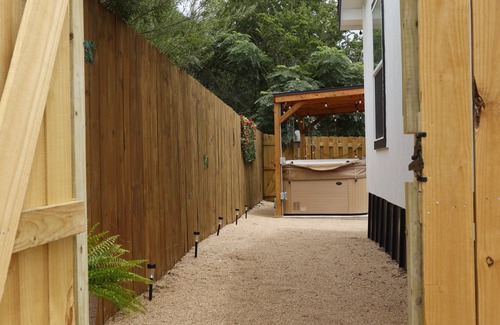 Spring Branch House | Hill house