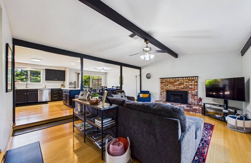 Arcata House | Hill Street Retreat - Near Cal Poly, Redwoods, & Arcata Plaza