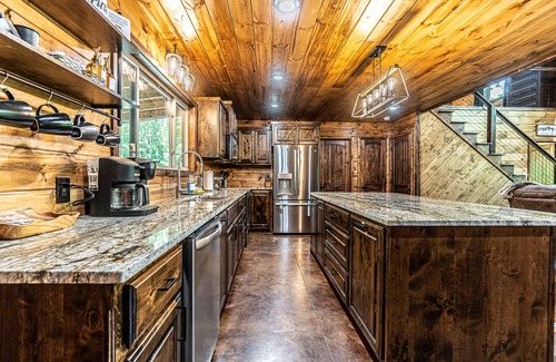 Ozark Cabin | Hillbilly Paradise ~ Brand New Cabin on the Mulberry!