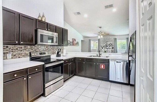 Hillcrest Estates House | Hillcrest Hideaway, Peaceful 4 Bed Pool Home with Games and Minutes from Disney