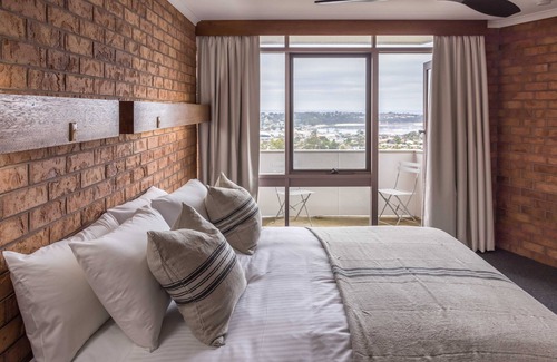 Merimbula Hotel | Hillcrest Merimbula