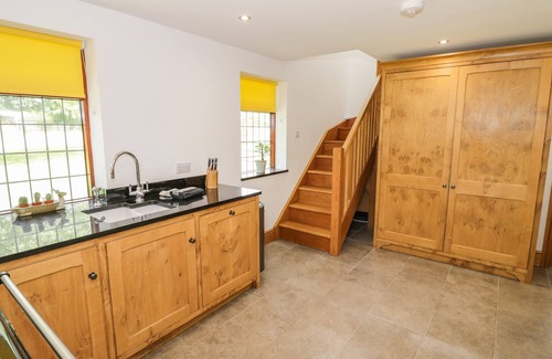 Princethorpe House | HILLCROFT, family friendly, with a garden in Kenilworth