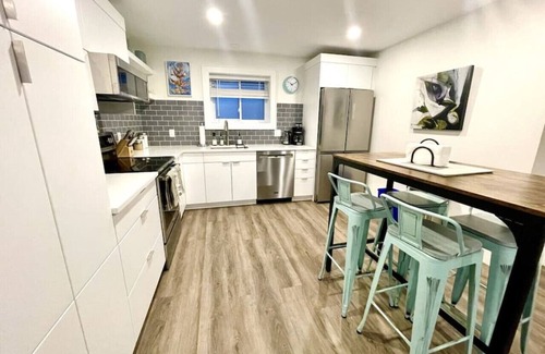 Meaford Apartment | Hills - 4 Rental Suites in 1 - Downtown Meaford