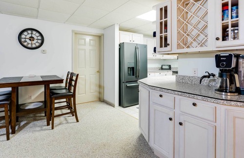 Hillsdale House | Hillsdale Townhome Rental ~ 1 Mi to College!