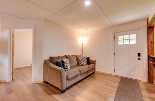 Hillsgrove House | Hillsgrove Cabin 9 Mi to Worlds End State Park!