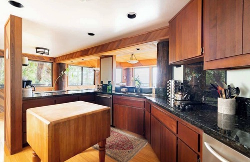 La Jolla Mesa House | Hillside 3BR Beach Retreat w/Sweeping Ocean Views