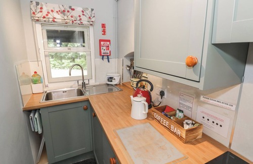 Monmouth Cottage | HILLSIDE COTTAGE, family friendly, with open fire in Monmouth