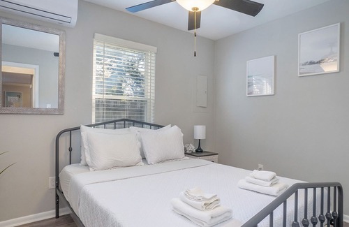 Bayview Apartment | Hillside Cove - Port Suite