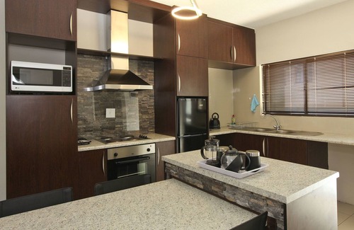 Klein Windhoek Hotel | Hillside Executive Accommodation