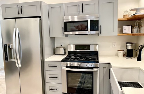 West Stayton House | Hillside Guesthouse Retreat close to Salem & Albany