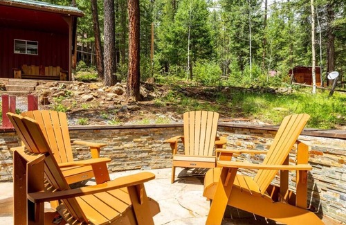 Greer Cabin | Hillside Hideaway Sum