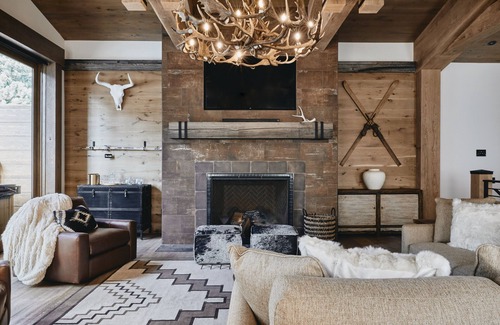 Mammoth Lakes House | Hillside Highlands, Unit B (w/Loft)