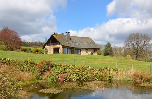 Lierneux House | Hillside Retreat with Pond