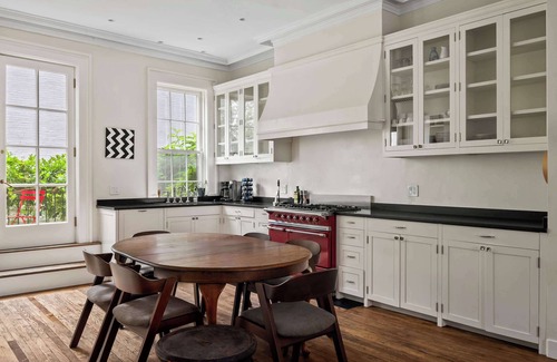 Cobble Hill House | Hillstone Manor by Rove | Home w/Private Backyard