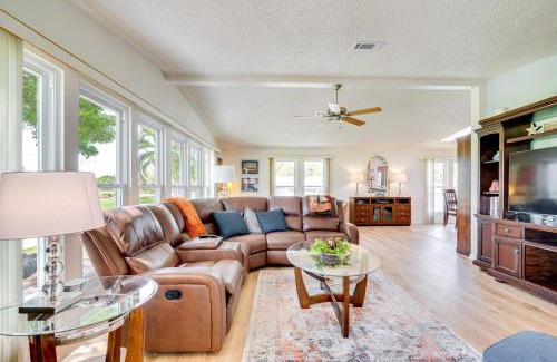 The Villages House | Hilltop Golf Course Cottage in The Villages!