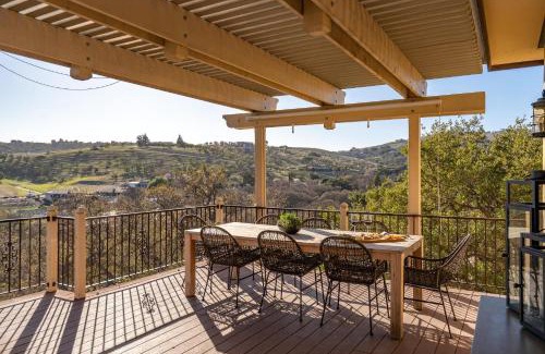 Paso Robles House | Hilltop Hacienda