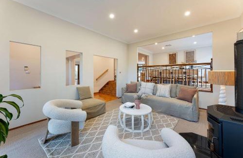 Shell Cove House | Hilltop Haven - Shell Cove