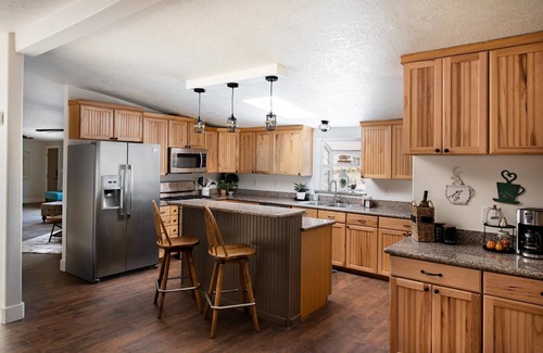 Garden City House | Hilltop Hideaway /10 acres - Family Friendly, Ski, Golf, Views. Fun starts here.