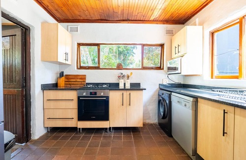 Umdloti House | Hilltop Hideaway