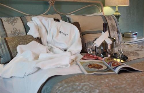 Hot Springs Bed & Breakfast | Hilltop Manor B&B