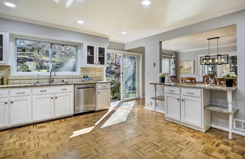 Marietta Apartment | Hilltop Marietta Apt w/Custom Design & Decor!
