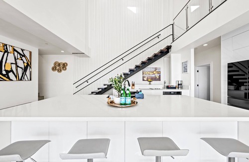 Spring Valley House | Hilltop Modern Luxury Lake & Ocean Views Games