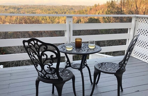 Placerville Apartment | Hilltop Oasis with Spectacular View