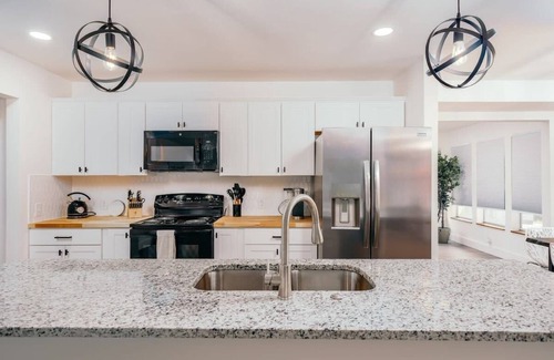 Bella Vista House | Hilltop Retreat in Bella Vista