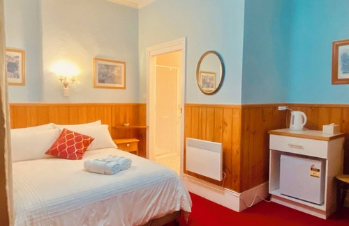 Launceston CBD Cabin | Hillview House Launceston