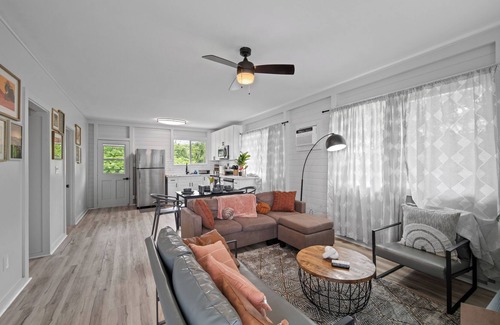Hilo Cottage | Hilo Bay Bungalow 2/BR 1/BA