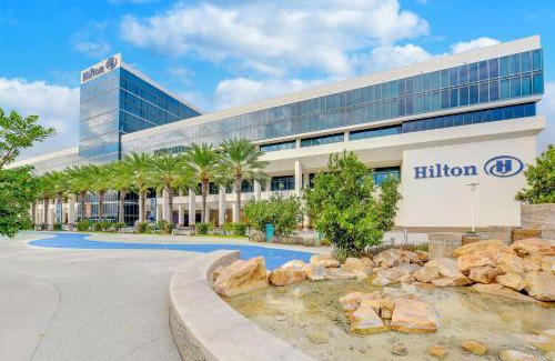 Anaheim Resort Hotel | Hilton Anaheim