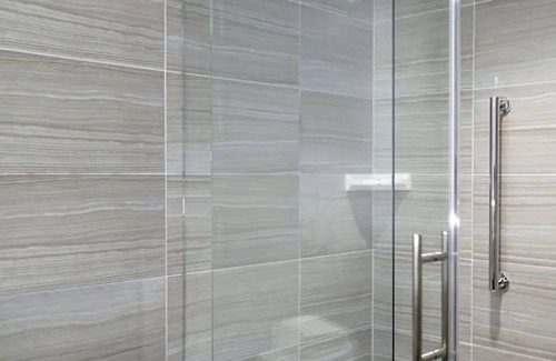 West End Resort | Hilton Club The District DC, 1 bedroom sleeps 4!