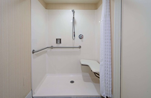 Concord Hotel | Hilton Concord