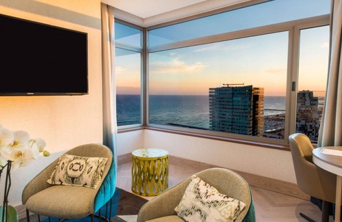 Diagonal Mar i el Front Maritim del Poblenou Hotel | Hilton Diagonal Mar Barcelona
