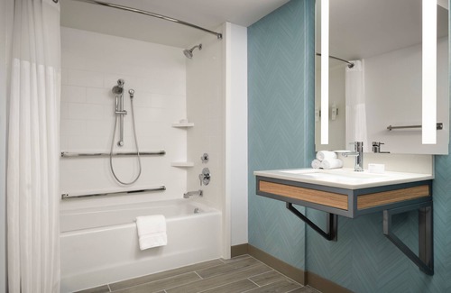 Burlington Hotel | Hilton Garden Inn Boston-Burlington