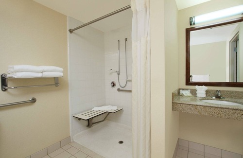 Columbus Hotel | Hilton Garden Inn Columbus-University Area