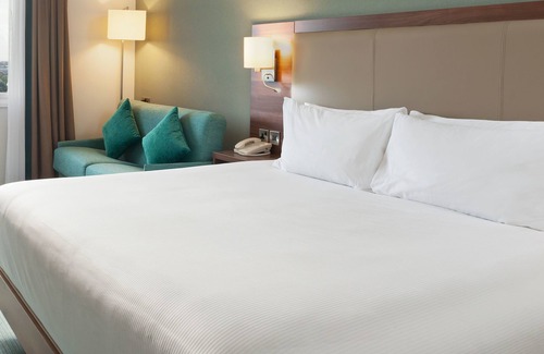 Heathrow Villages Hotel | Hilton Garden Inn London Heathrow Airport
