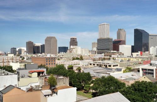 Arts/Warehouse District Hotel | Hilton Garden Inn New Orleans Convention Center