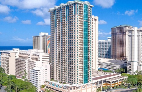Waikiki Apartment | Hilton Hawaiian Village – 2 Bedroom Suite