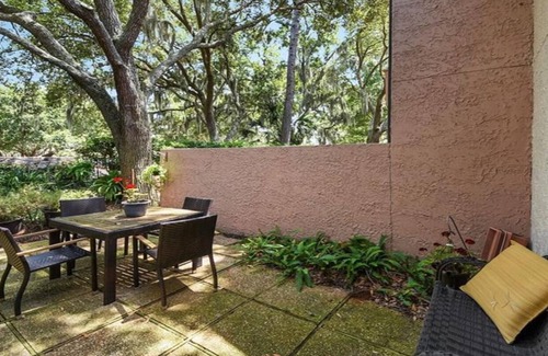 Harbour Town Villa | Hilton Head beach and golf condo!