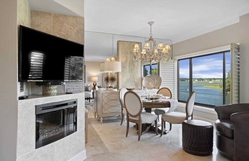 Palmetto Dunes Condo | Hilton head island voted best island 6 years by Condé Nast. Location location!