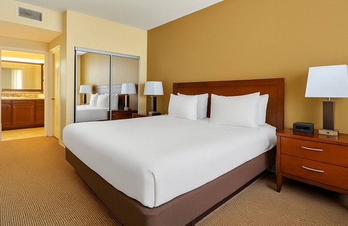 South Lake Tahoe Resort | Hilton Lake Tahoe Vacation Resort - 1 Bedroom Std - King Size Bedroom Suite