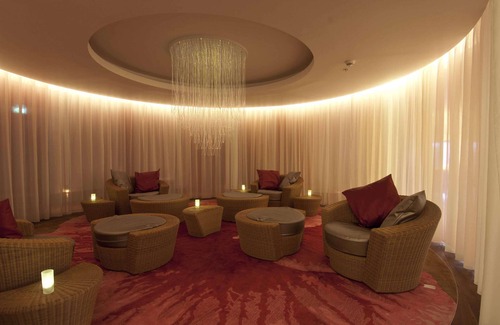 Colnbrook Hotel | Hilton London Heathrow Airport Terminal 5
