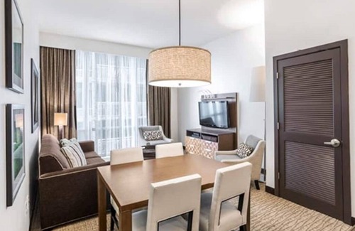Northeast Virginia Beach Resort | Hilton Oceanaire Resort Escape – Oceanfront Bliss with Dual Oceanview Balconies!