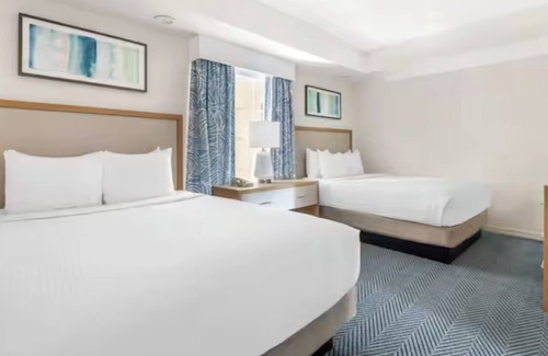 West Kissimmee Resort | Hilton's Mystic Dunes 2 Bedroom Suite - Close Proximity to ALL Theme Park
