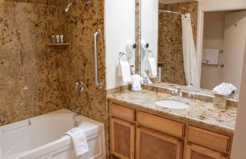 Callender Resort | Hilton Vacation Club San Luis Bay Avila Beach - 1 BR Studio with kitchen